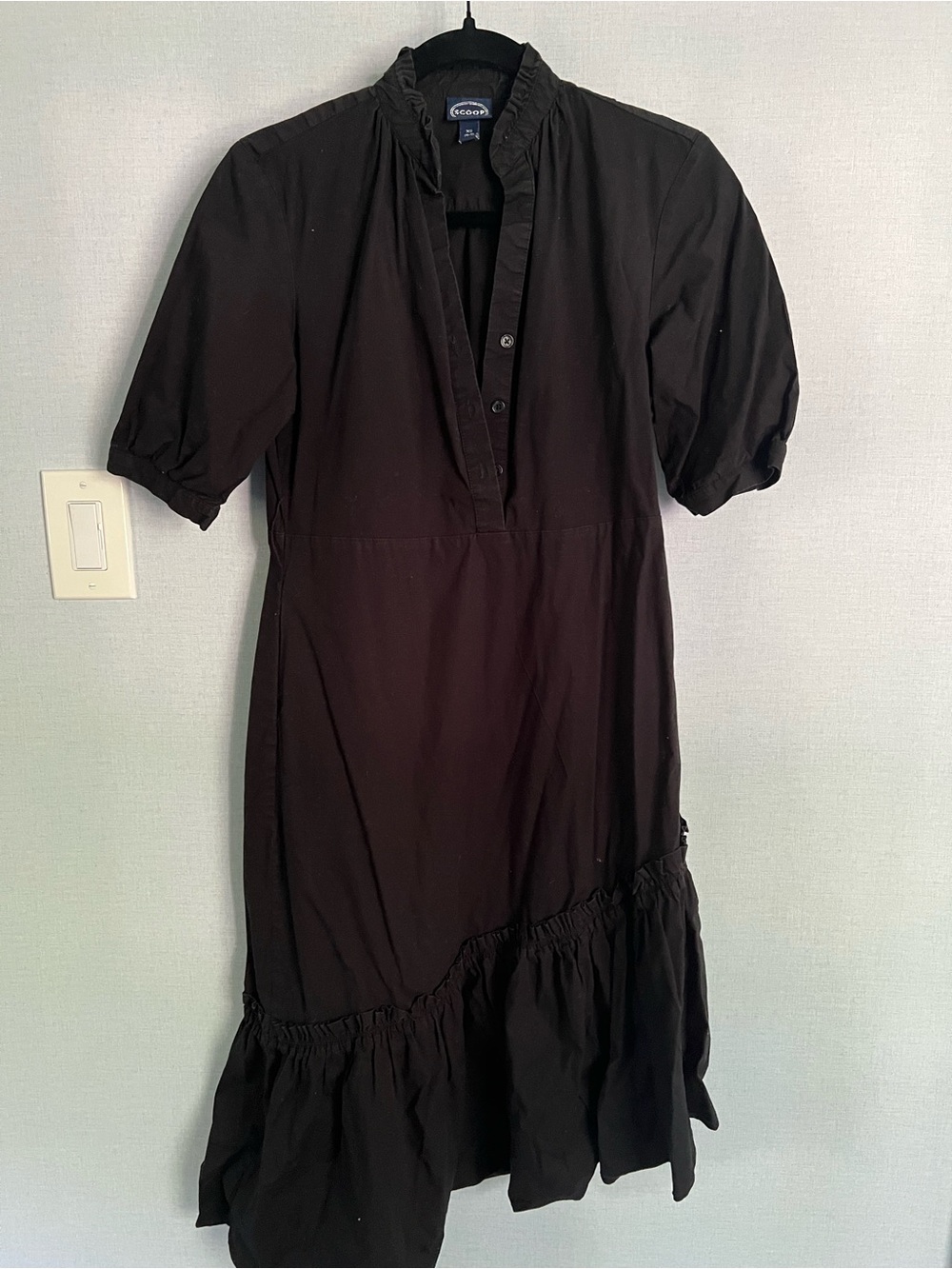 Scoop black Women's Ruffle Hem Dress - Casual Classic